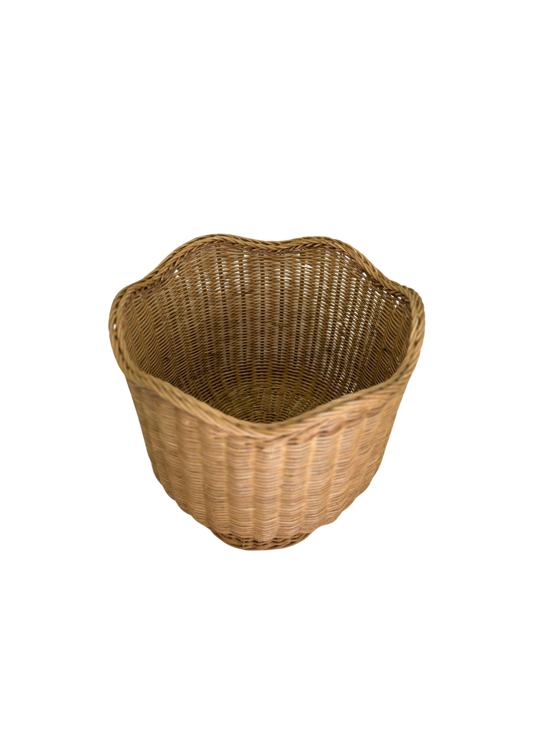 Curvy Basket Planter